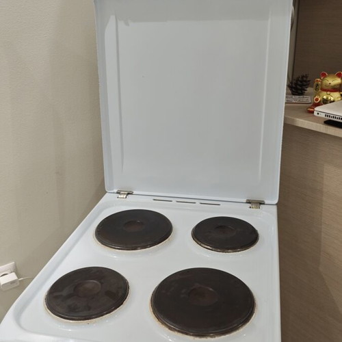 Kitchen stove used, fully functional