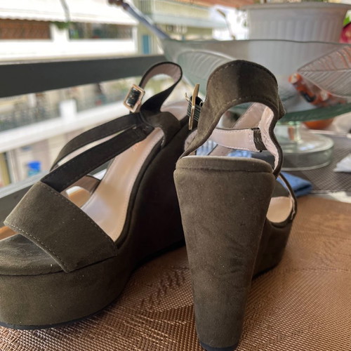 Khaki platform sandals new with strap size 36