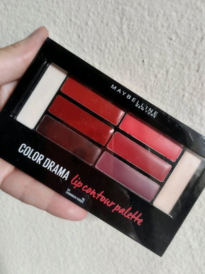 Maybelline Color Drama παλέτα κραγιόν καινούργια