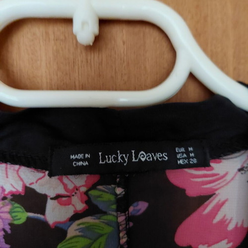 Kimono used, medium size, colorful with fringes