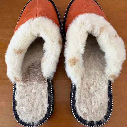Winter Kastoria slippers like new, size 38, beige and orange