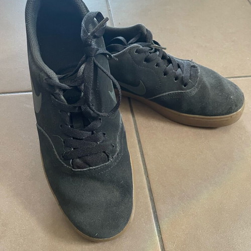 Nike SB Suede used sneakers size 40, black and brown unisex