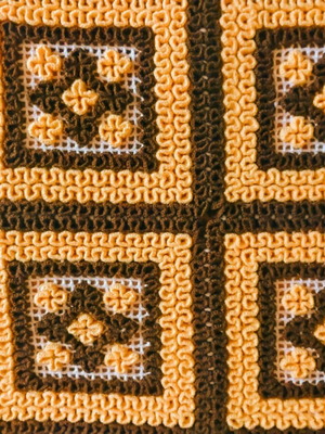 Handmade woolen vintage blanket new with pillow