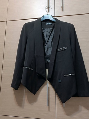 Fullah Sugah brown short jacket like new, size S