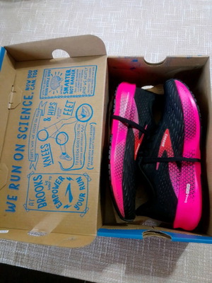 Brooks Hyperion Tempo 37.5 New Athletic Shoes