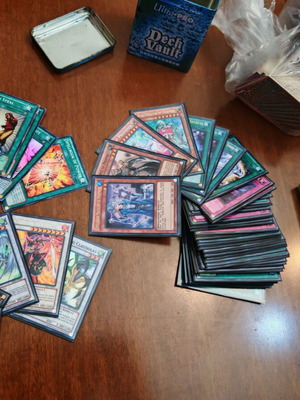 Yu-Gi-Oh! Spellbook deck πλήρες με συλλογή 1000+ καρτών