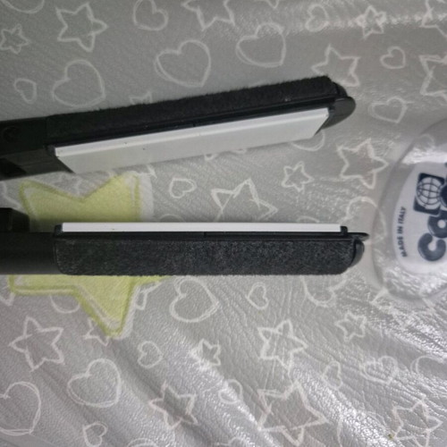 Babyliss Ceramic hair straightener used, suitable for curls