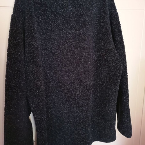 Its Noize men's sweater XXL like new, black boucle knitwear