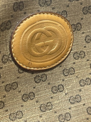 Νεσεσέρ Gucci 70s 80s μεταχειρισμένο