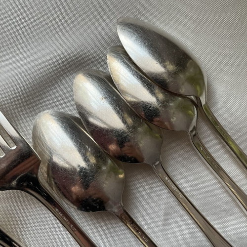 Vintage Oneida Modena silver-plated cutlery set 10 pieces used