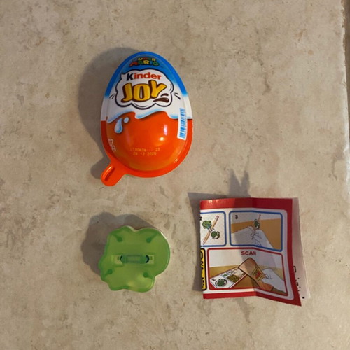 Super Mario Kinder Joy figure new