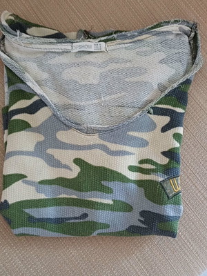 Women's asymmetrical military short-sleeve top used, size Small, beige and green