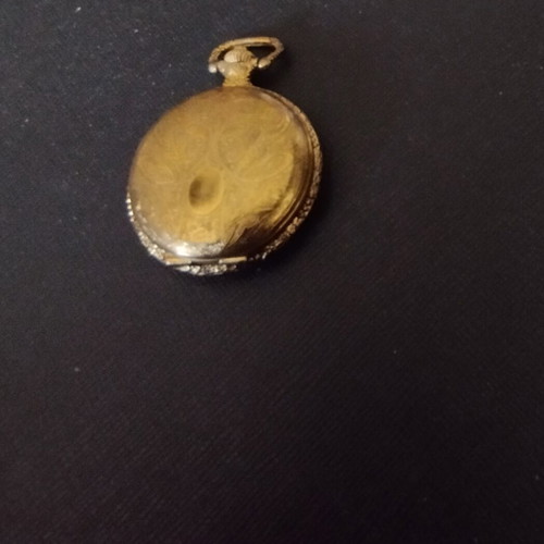 Affoire pocket watch like new without battery gold color