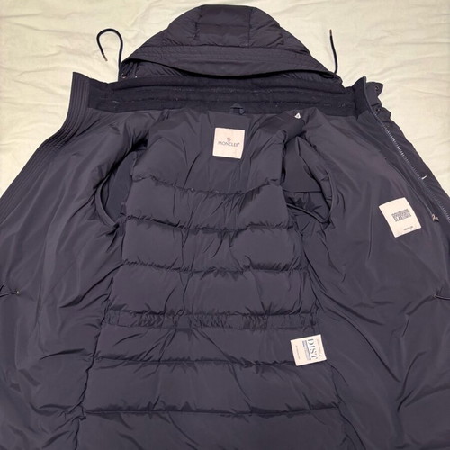 Moncler men's jacket like new, size XL, blue