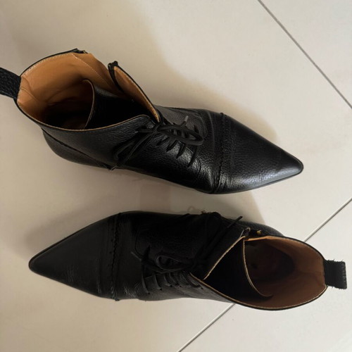Labrini leather ankle boots used with laces, size 40, black