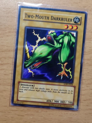 Two Mouth Darkruler μεταχειρισμένη κάρτα Yu-Gi-Oh! συλλεκτική