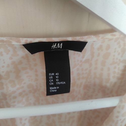 H&M airy top like new, size L