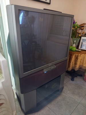 Sony vintage TV with stand