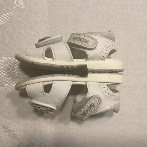 Geox kids leather sandals size 22