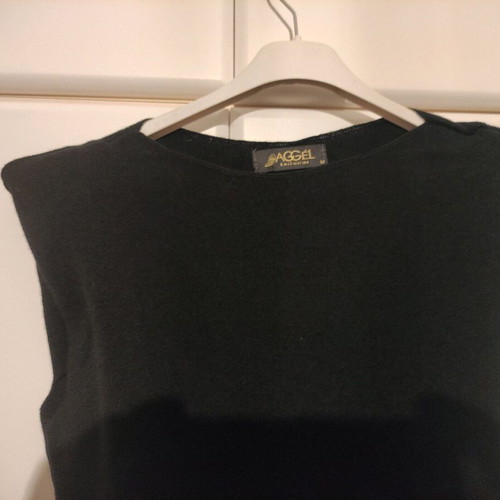 Aggel Knitwear sleeveless knit top like new, size M, black