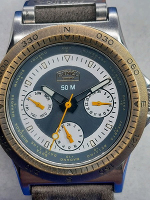 Camel Trophy watch new with green strap