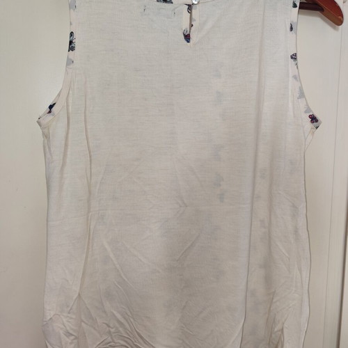 White sleeveless blouse with butterflies XL used