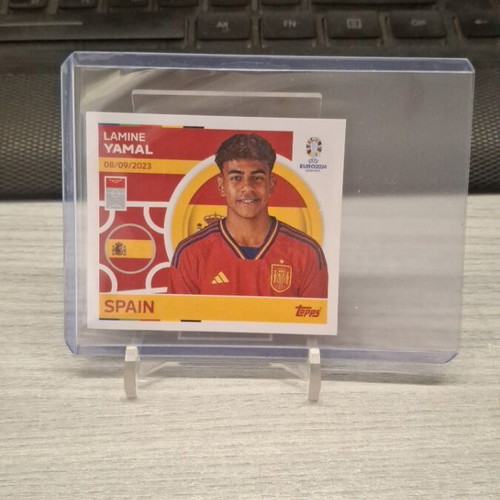 Topps UEFA Euro 2024 Lamine Yamal RC Base Sticker new