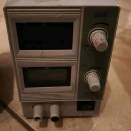 Complete tattoo set like new with two motors, power supply and pedal