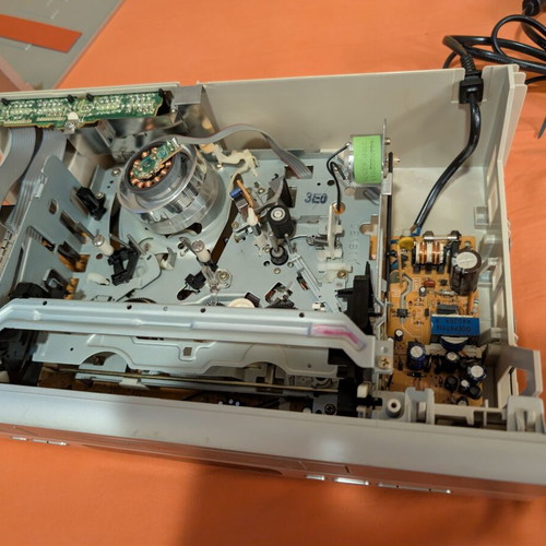Philips VR550 VCR used, non-working for parts with remote
