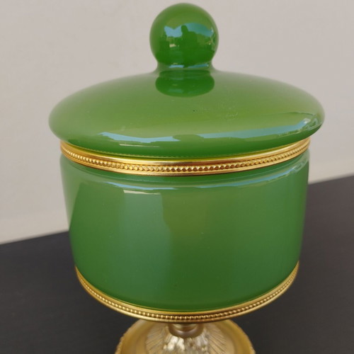 Green opaline fontaine rare, like new