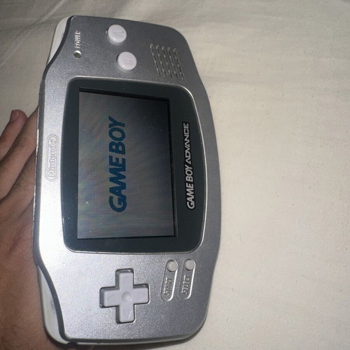 Nintendo GameBoy Advance silver console