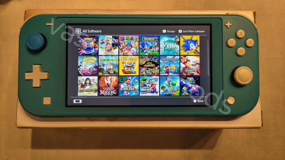 Nintendo Switch Lite Turquoise like new… - € 219,00 - Vendora.cy