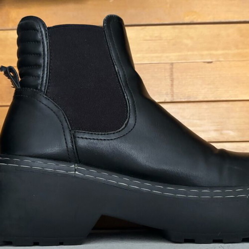 Chucky black ankle boots like new, size 38