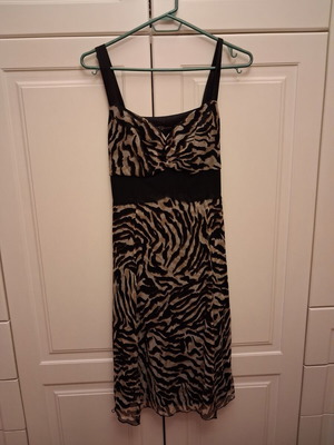 Raxevksy dress like new, size M, black and brown