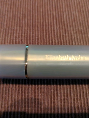 Κραγιόν Elizabeth Arden χρώμα plump perfect, καινούργιο
