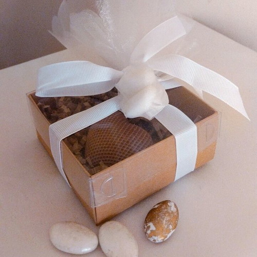Handmade bombonieres in kraft box with ceramic magnet made to order