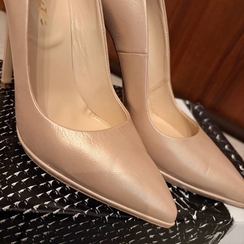 New Matic leather pumps gold-pearl size 40 like new