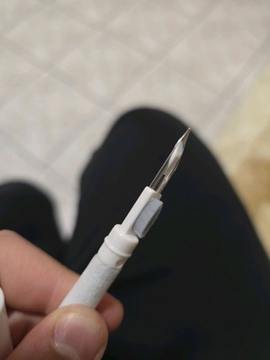 Headset cleaning tool like new