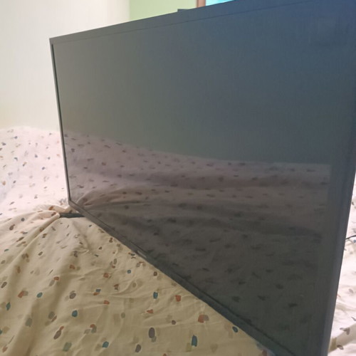 Samsung Led TV Series 5 32 inch like new