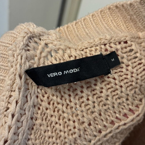 Vero Moda pink pullover like new with open back size M