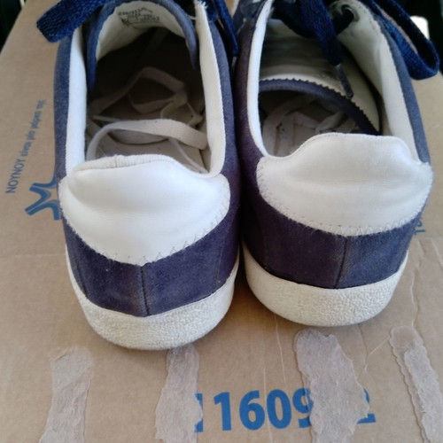Pull & Bear flat suede athletic shoes used, blue