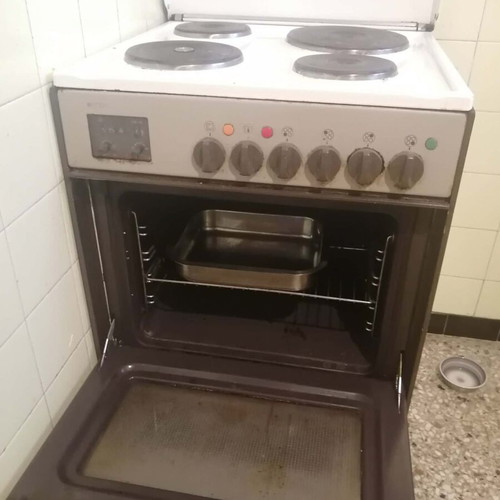 Bosh oven used with hob