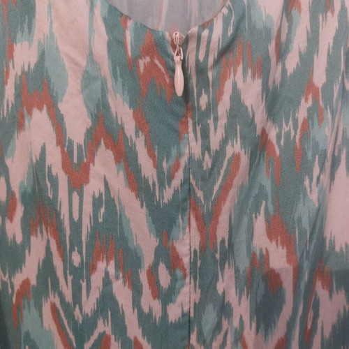 Chicard Satin Maxi φόρεμα σε εκρού, πράσινο και μπεζ