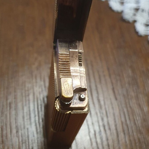 S.T. Dupont Ligne 1 Large gold plated lighter, Diamond Head