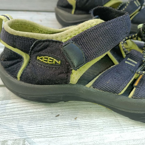 Keen N 35 Unisex sandals like new, multicolor