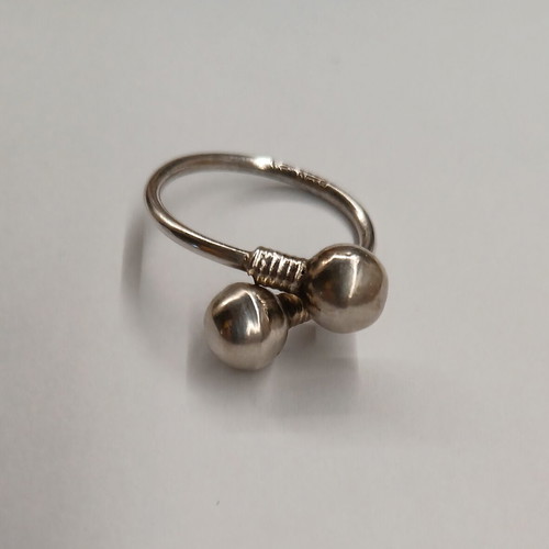 Silver ring 925 with adjustable size like new