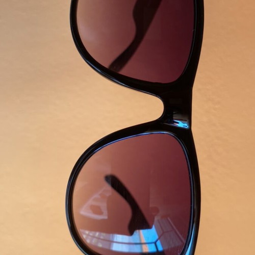 Sunglasses black like new