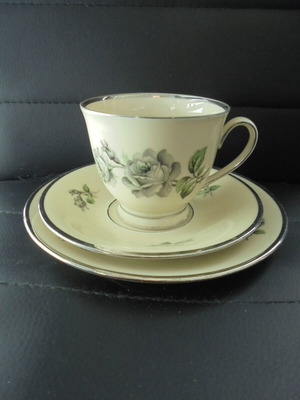 Old triple porcelain set used, KRM