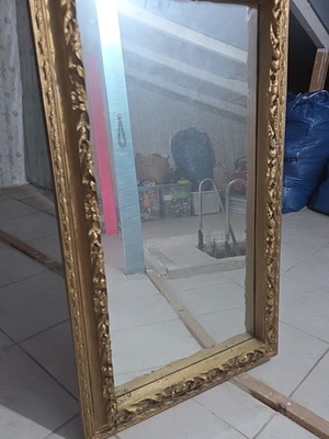 Wooden mirror with gold ornate frame 100 x 60 cm