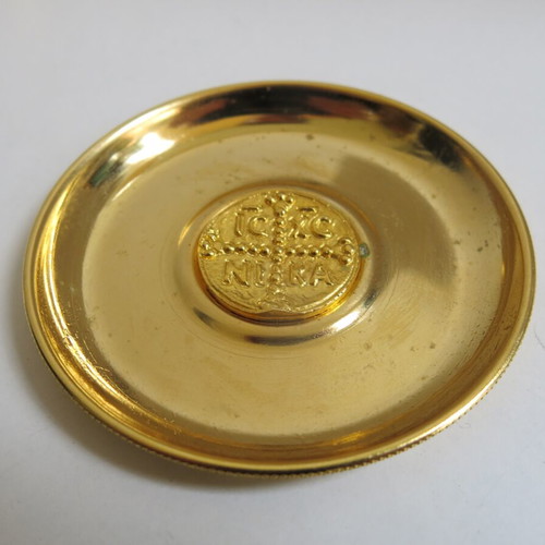 Vintage gilded trinket boxes and decorative plate ecclesiastical character like new